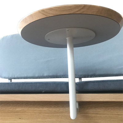 Loungeserie Elversberg Sitzbank mit integrierten Tischen und Theke abschließbar und mit Rollen
